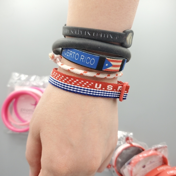 Silicone Bracelet Lot of about 15 - Picture 8 of 14